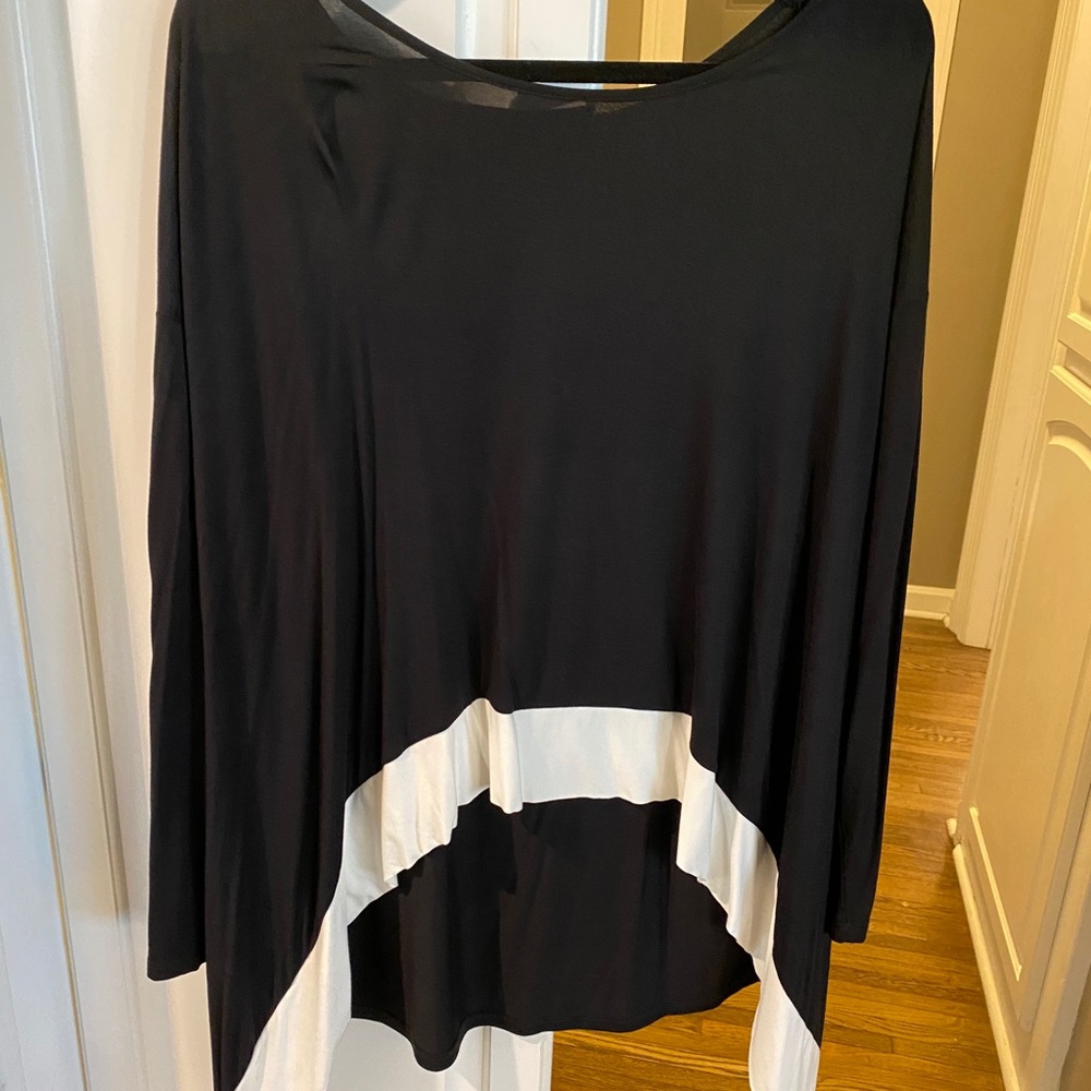 Kenzie Black long sleeve top!